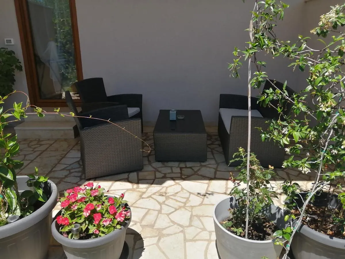 Apartments And Rooms Lorena 236 Rovinj Pensjonat