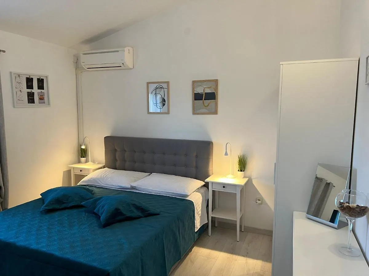 Pensjonat Apartments And Rooms Lorena 236 Rovinj