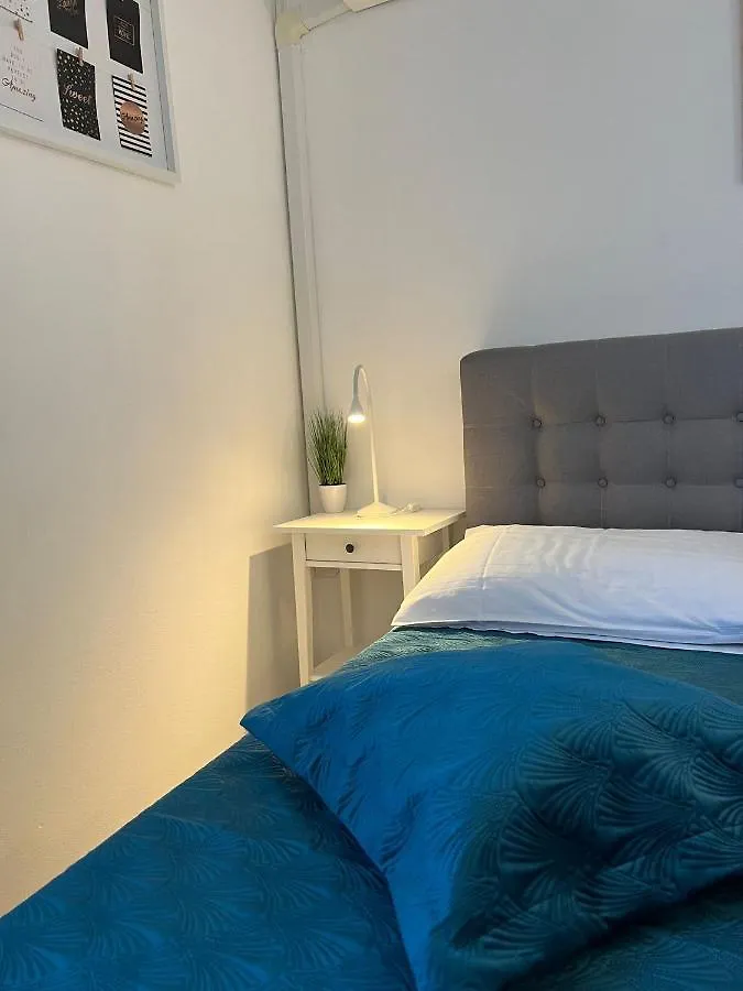 Apartments And Rooms Lorena 236 Rovinj Pensjonat