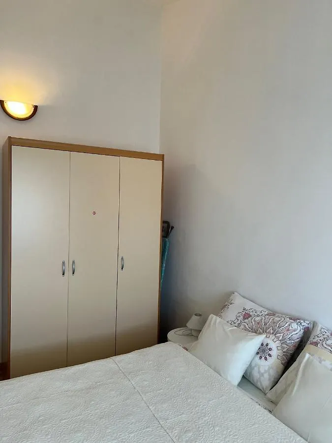 Apartments And Rooms Lorena 236 Rovinj Kroatien