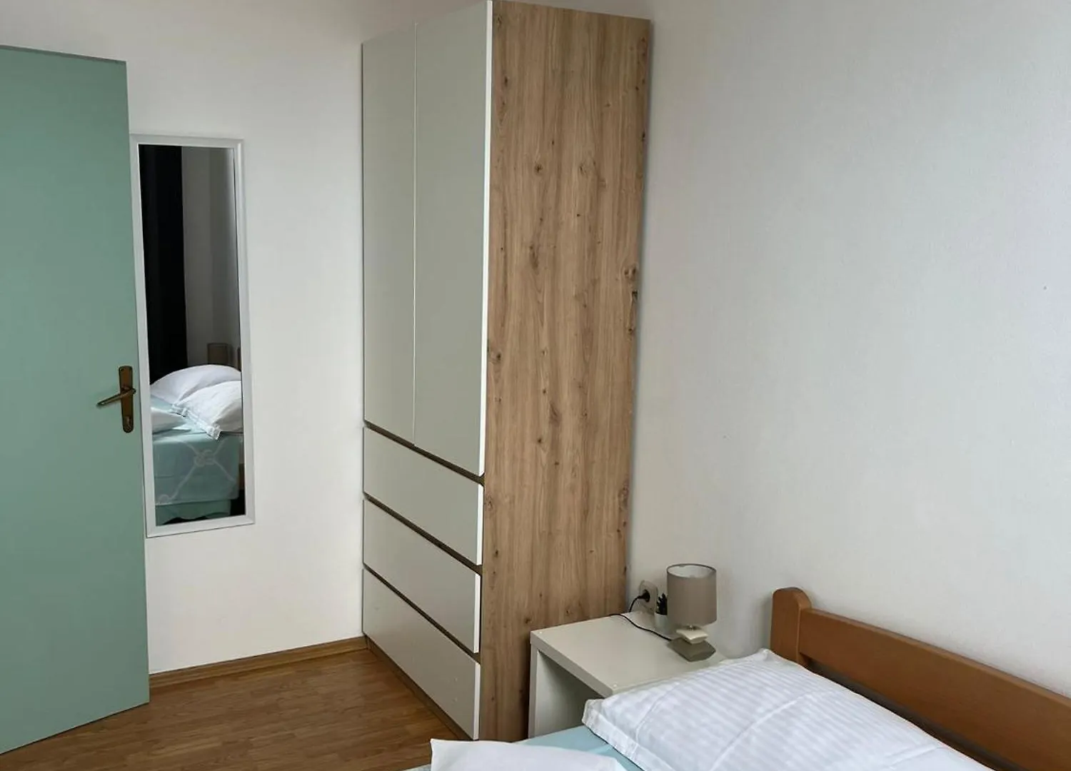 Apartments And Rooms Lorena 236 Rovinj Pensjonat