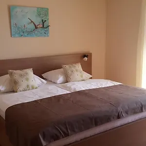 Bed & Breakfast Vukusic Rab Town