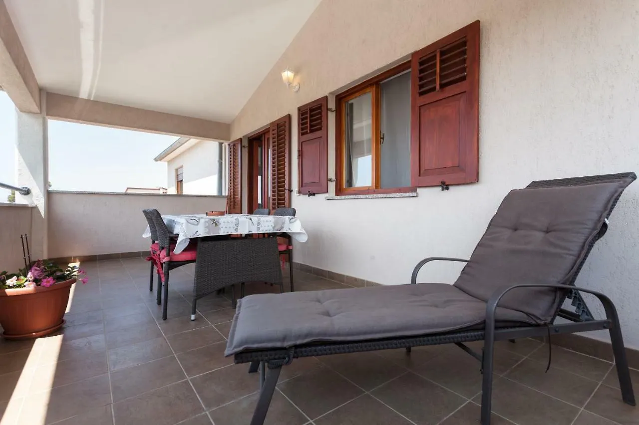 Apartments And Rooms Lorena 236 Rovinj Croatia
