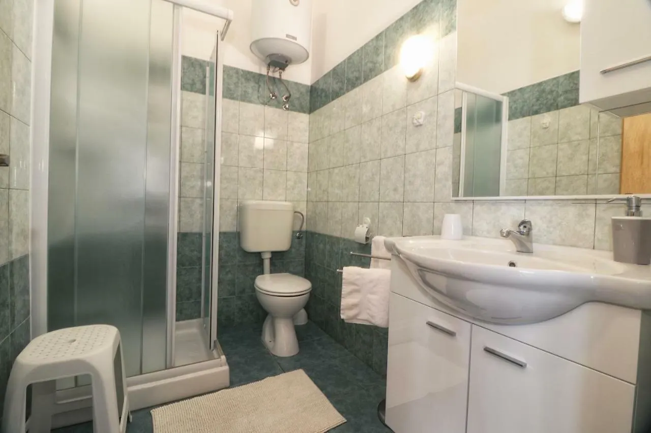 Guest house Apartments And Rooms Lorena 236 Rovinj